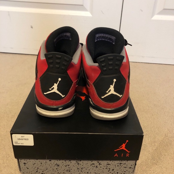 Jordan Retro 4 Toro Bravo - Picture 2 of 4